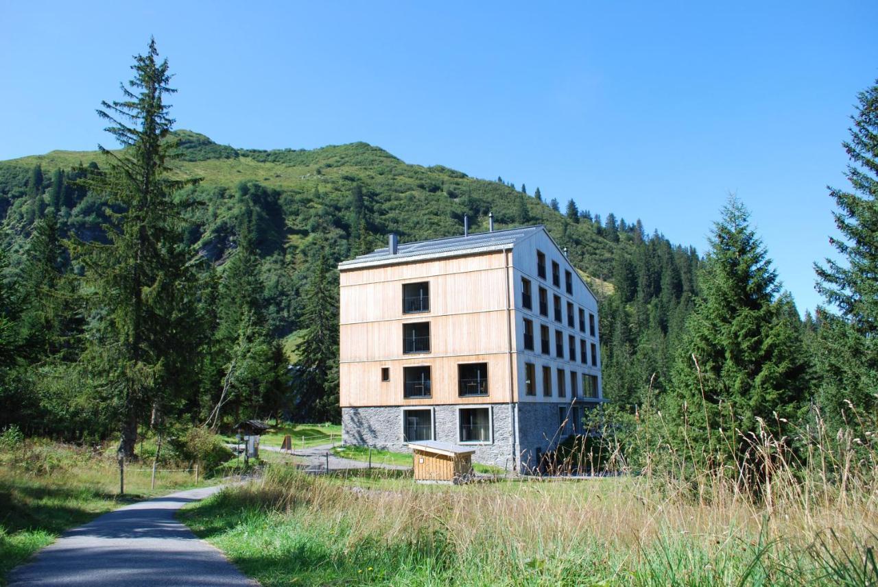 Berghotel Mettmen Schwanden  Exteriör bild