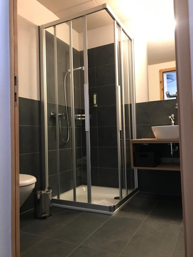 Berghotel Mettmen Schwanden  Exteriör bild
