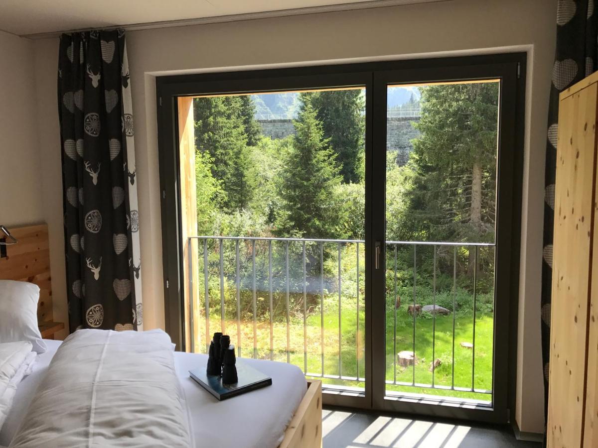 Berghotel Mettmen Schwanden  Exteriör bild