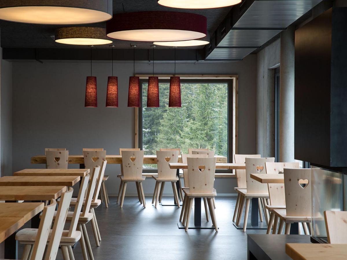 Berghotel Mettmen Schwanden  Exteriör bild